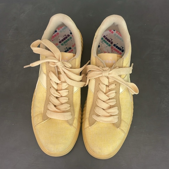 DIADORA Women's Yellow Lace Up Sneakers Size 8.5 - Picture 7 of 11